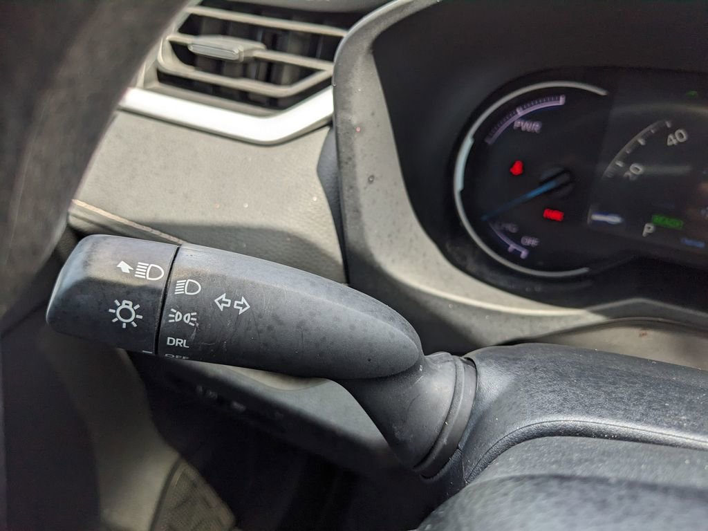 Used 2024 Toyota RAV4 LE AWD/4WD image 46