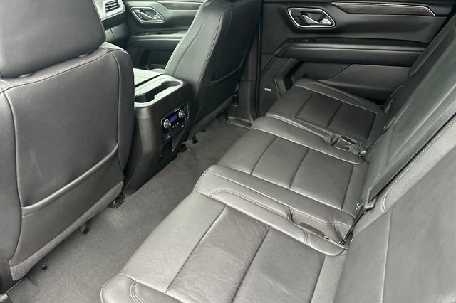 Used 2023 Chevrolet Suburban LT image 16
