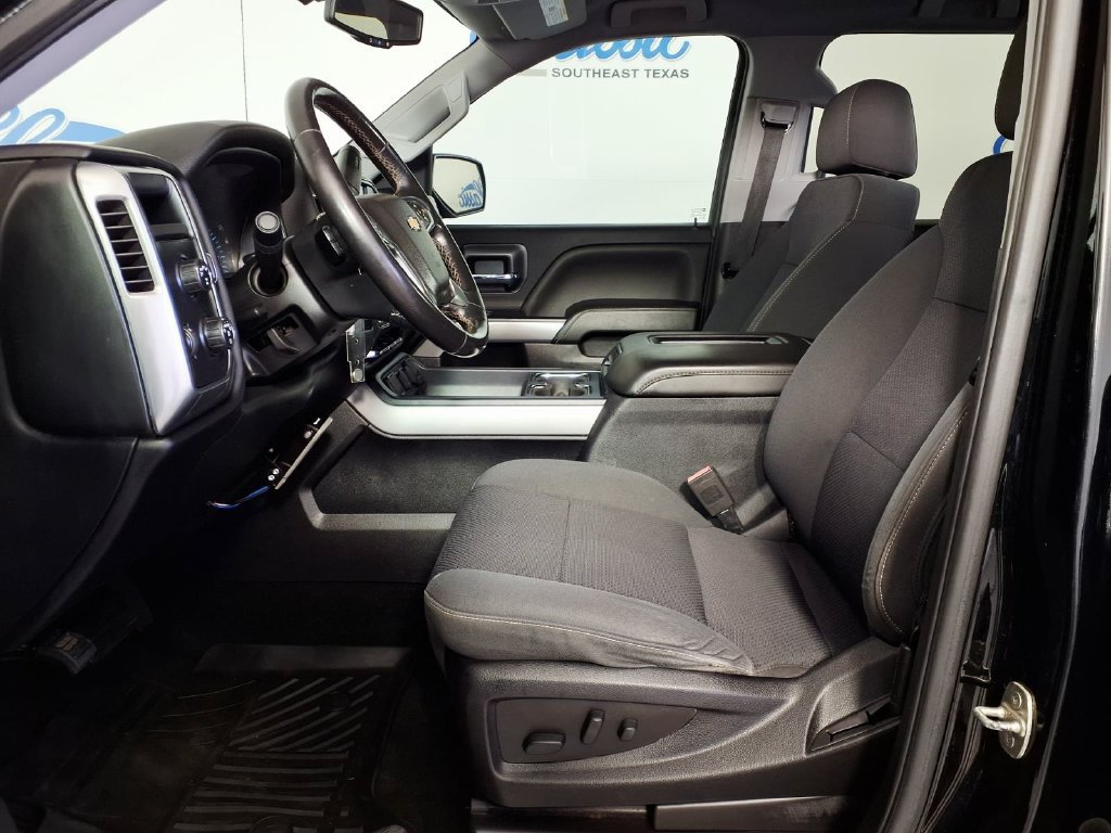 Used 2018 Chevrolet Silverado 1500 LT w/ Texas Edition AWD/4WD image 9