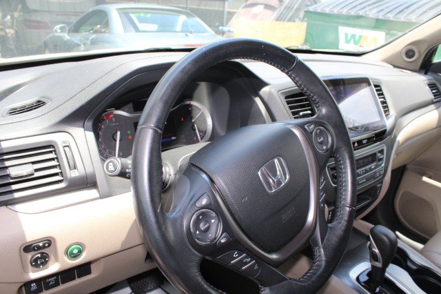 Used 2017 Honda Ridgeline RTL-T image 18