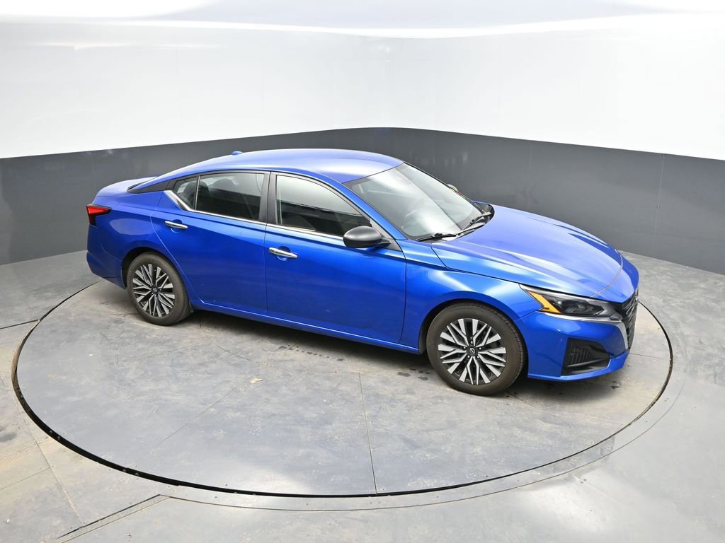 Used 2025 Nissan Altima 2.5 SV image 21