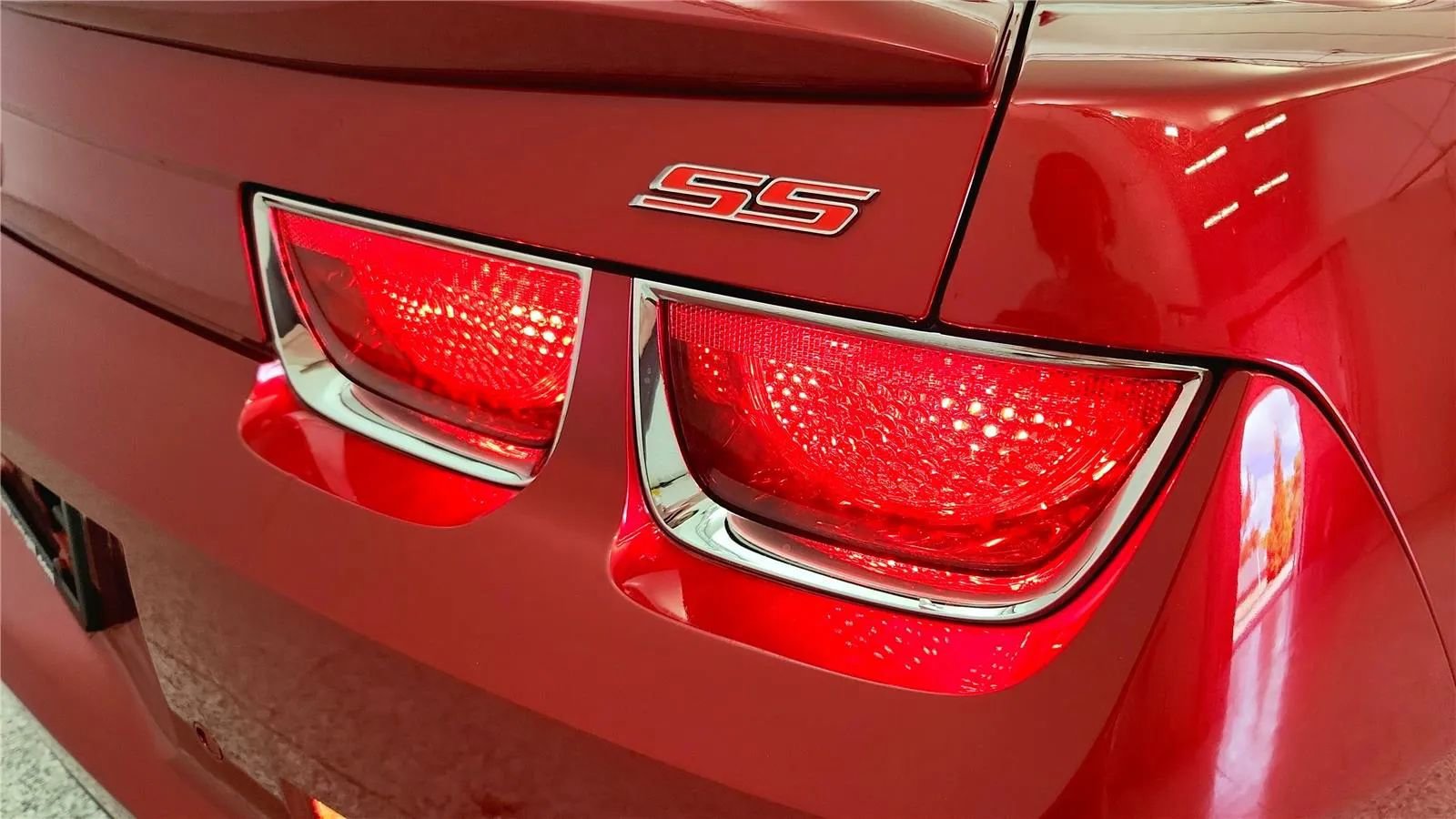 Used 2013 Chevrolet Camaro SS w/ RS Package RWD image 15