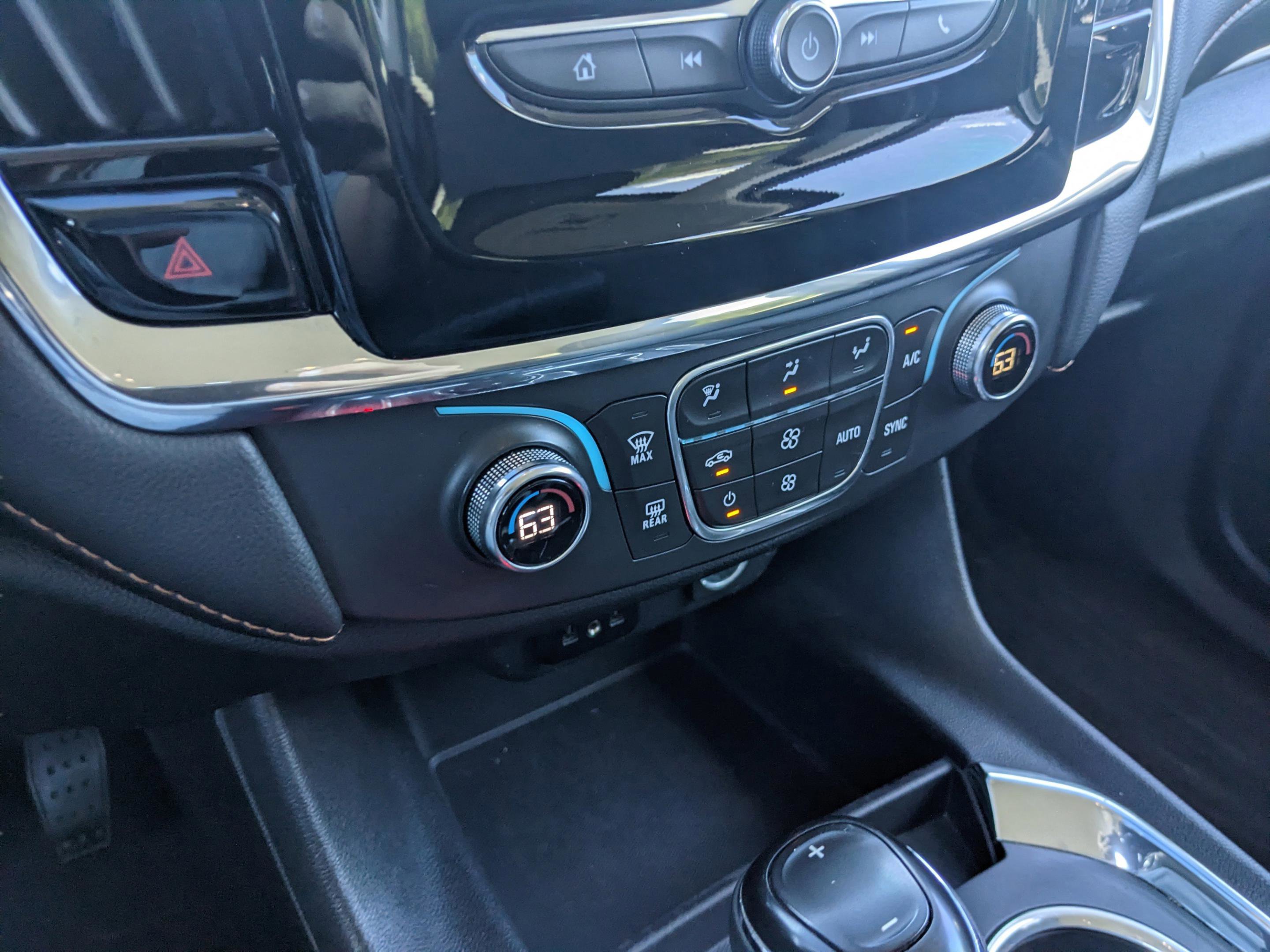 Used 2020 Chevrolet Traverse LS w/ LPO, Black Accent Package FWD image 25