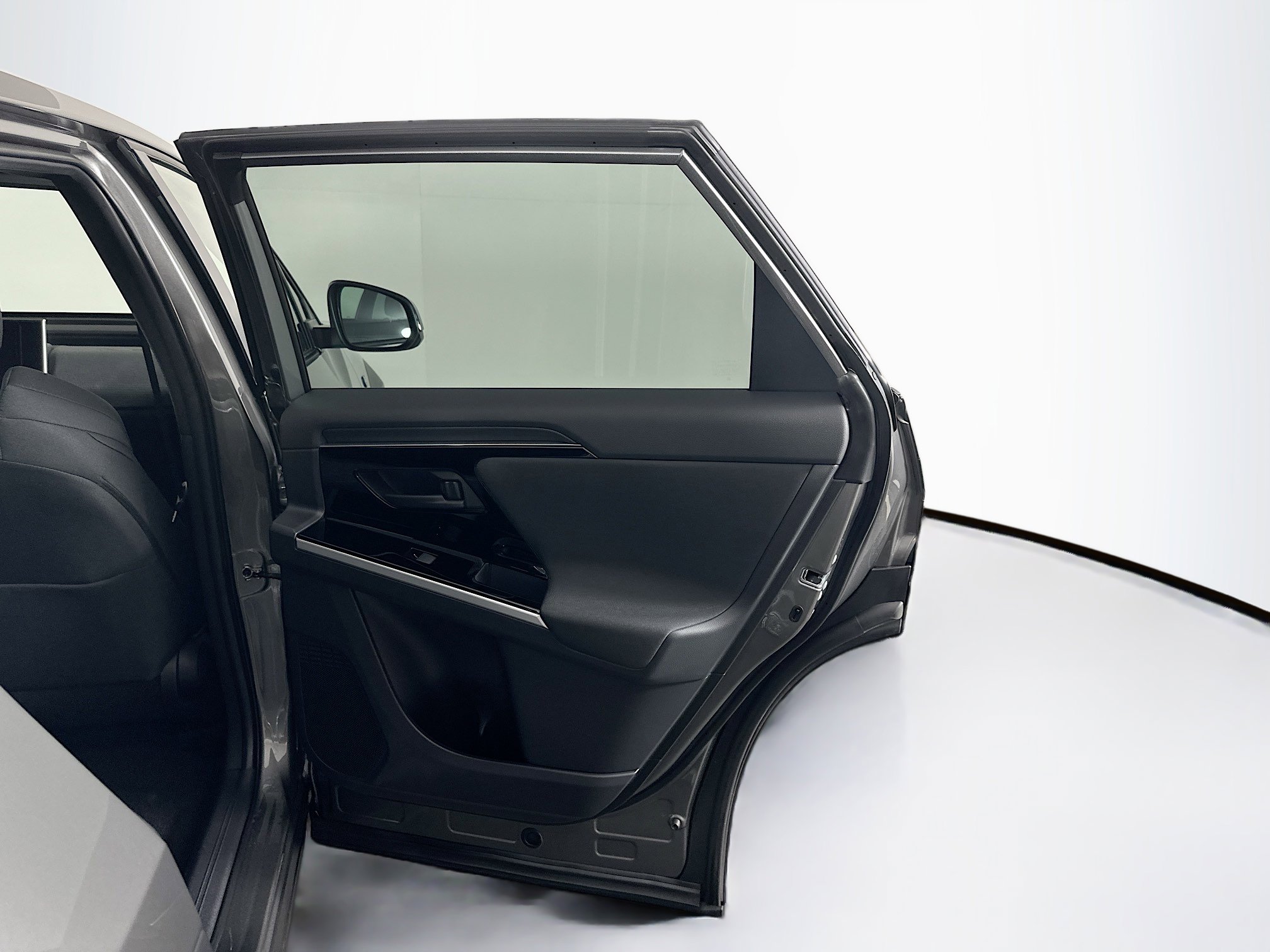 Used 2023 Subaru Solterra AWD image 30