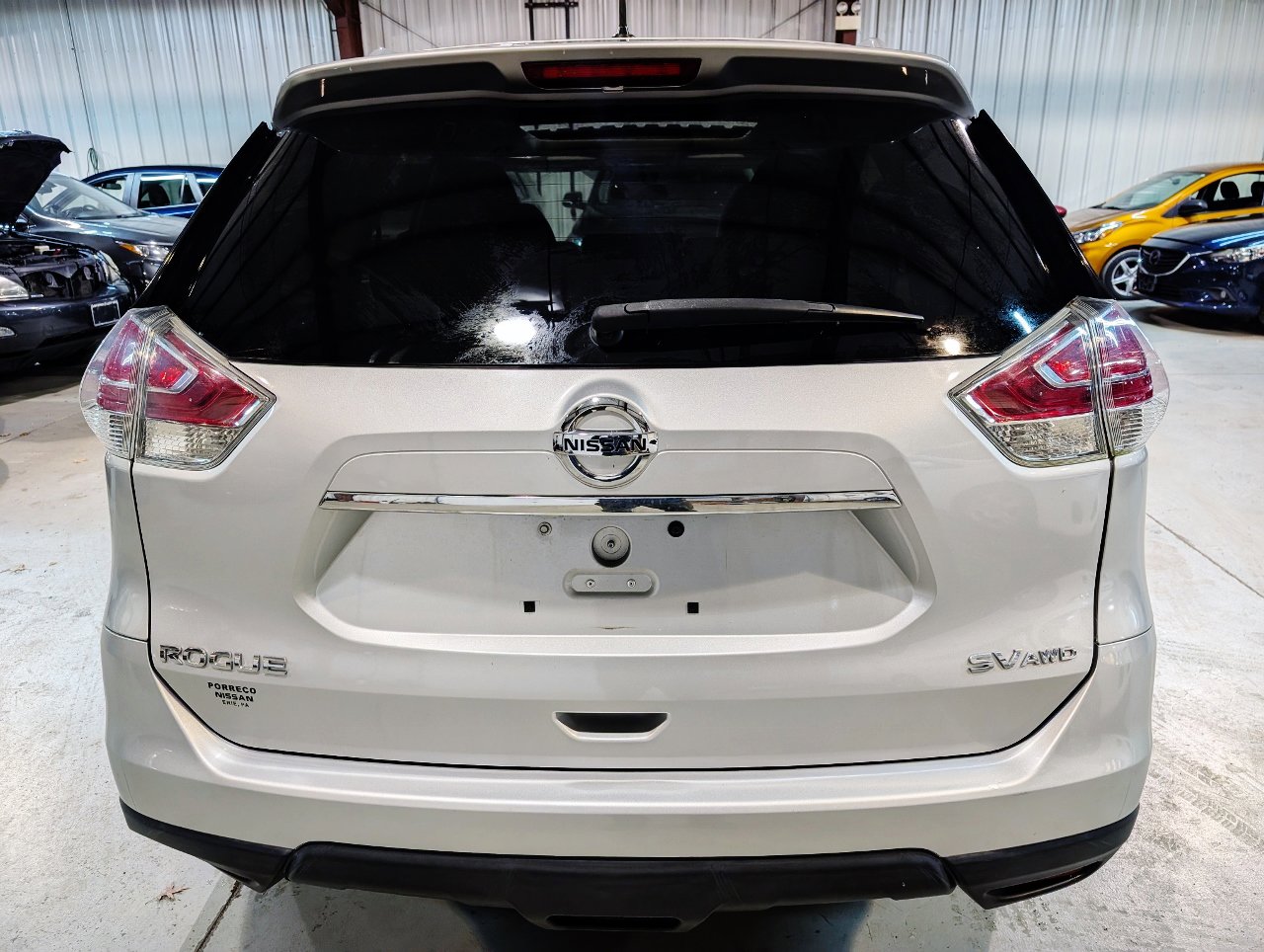 Used 2015 Nissan Rogue SV w/ SV Premium Package image 9