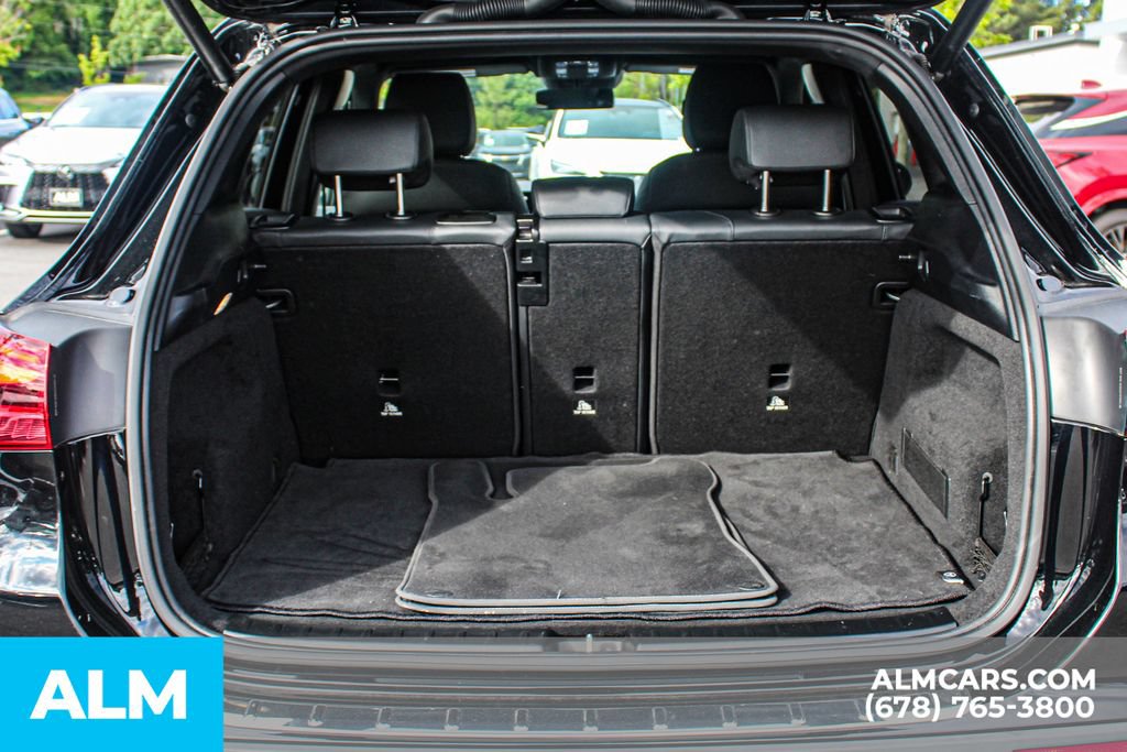 Used 2025 Mercedes-Benz GLA 250 image 21