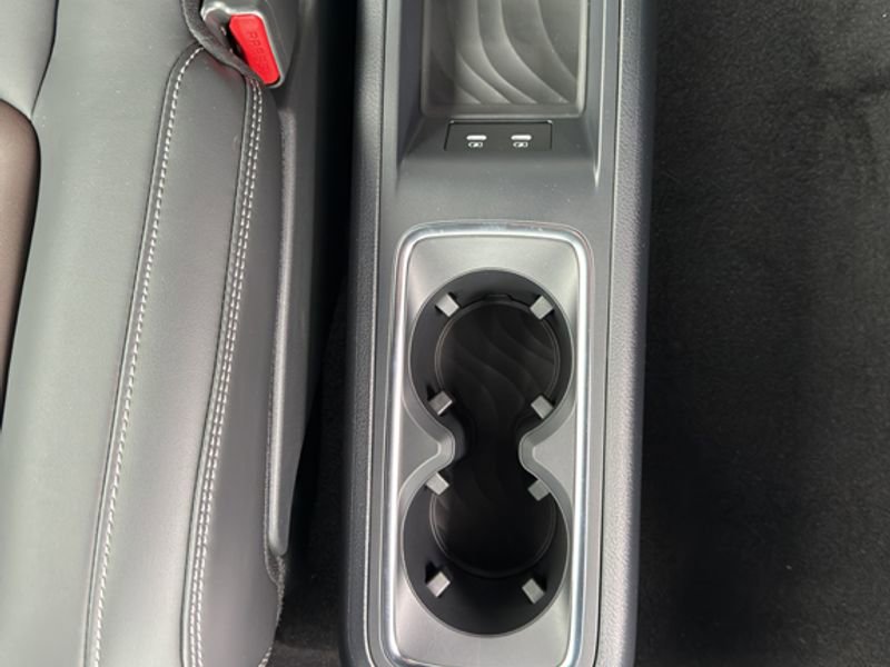 New 2026 Nissan Armada SL w/ Captain's Chari Seat Package image 33