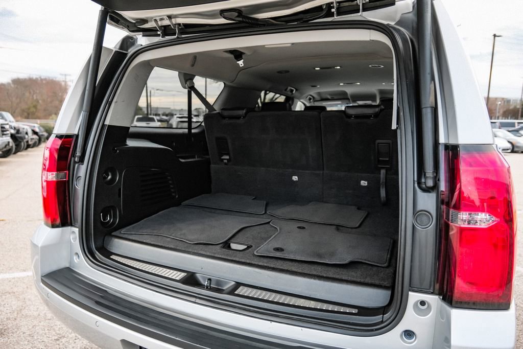 Used 2018 Chevrolet Suburban LT image 55