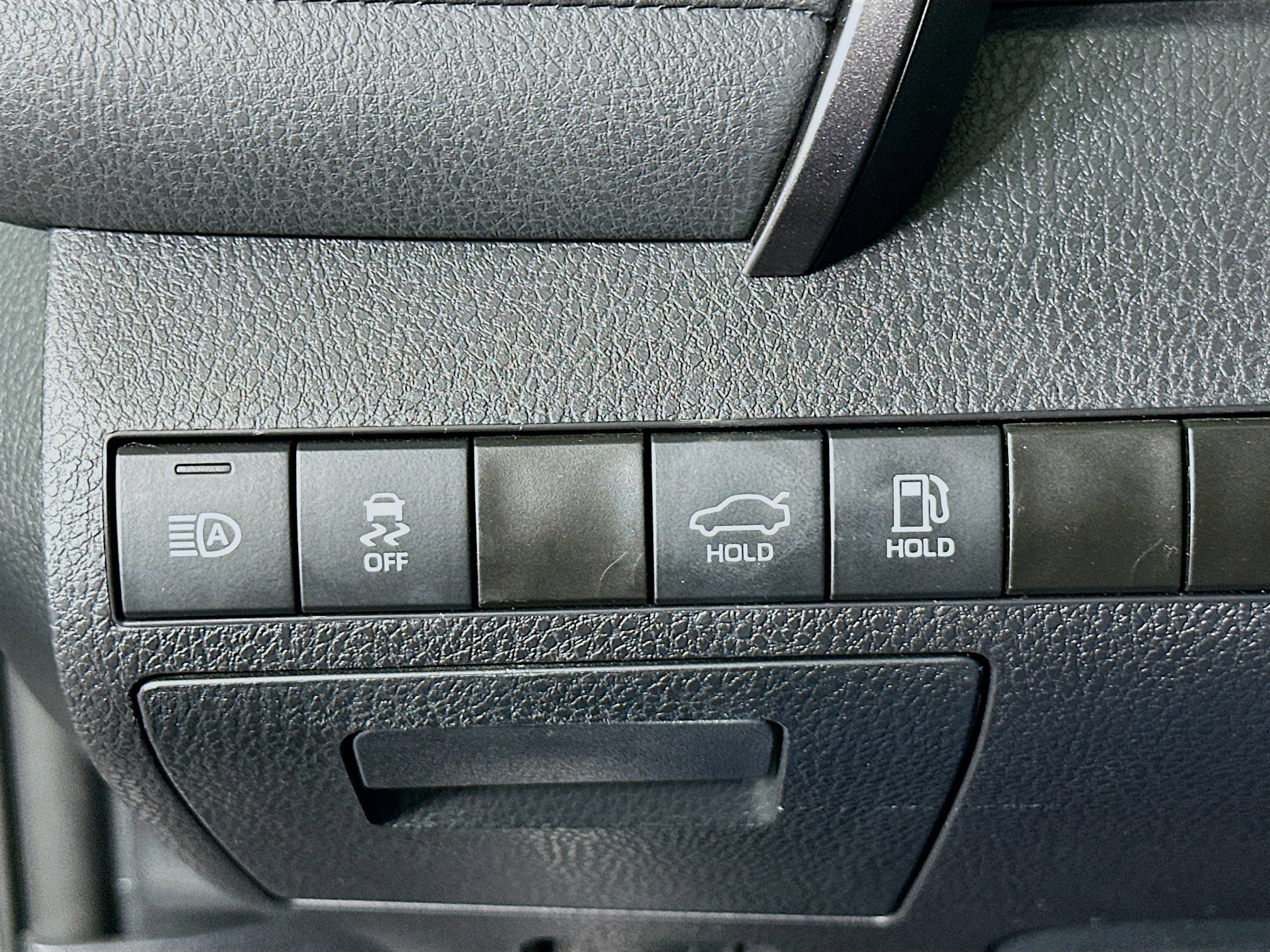 Used 2023 Toyota Camry SE image 16