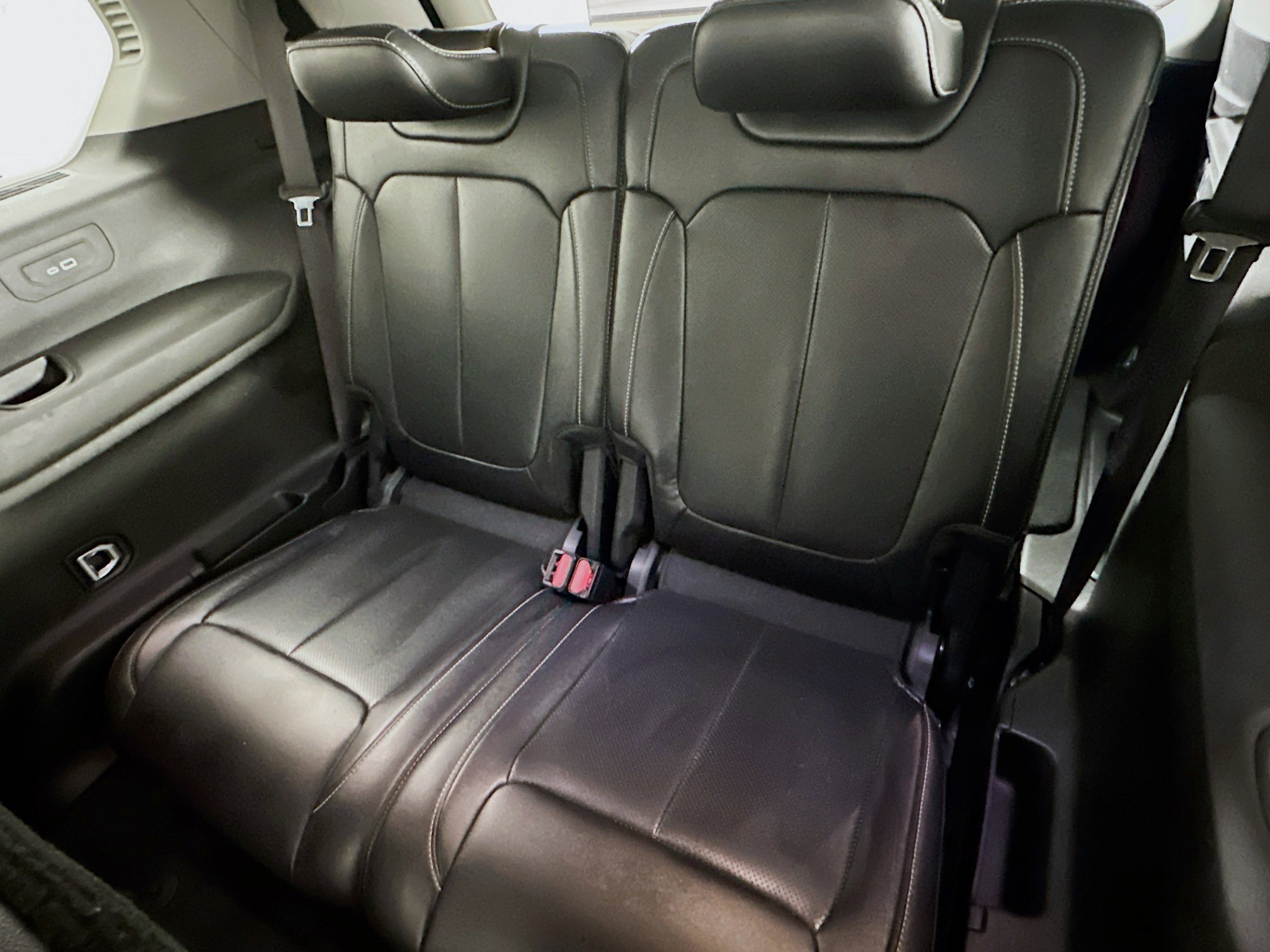 Used 2023 Jeep Grand Cherokee L Limited w/ Luxury Tech Group II image 29