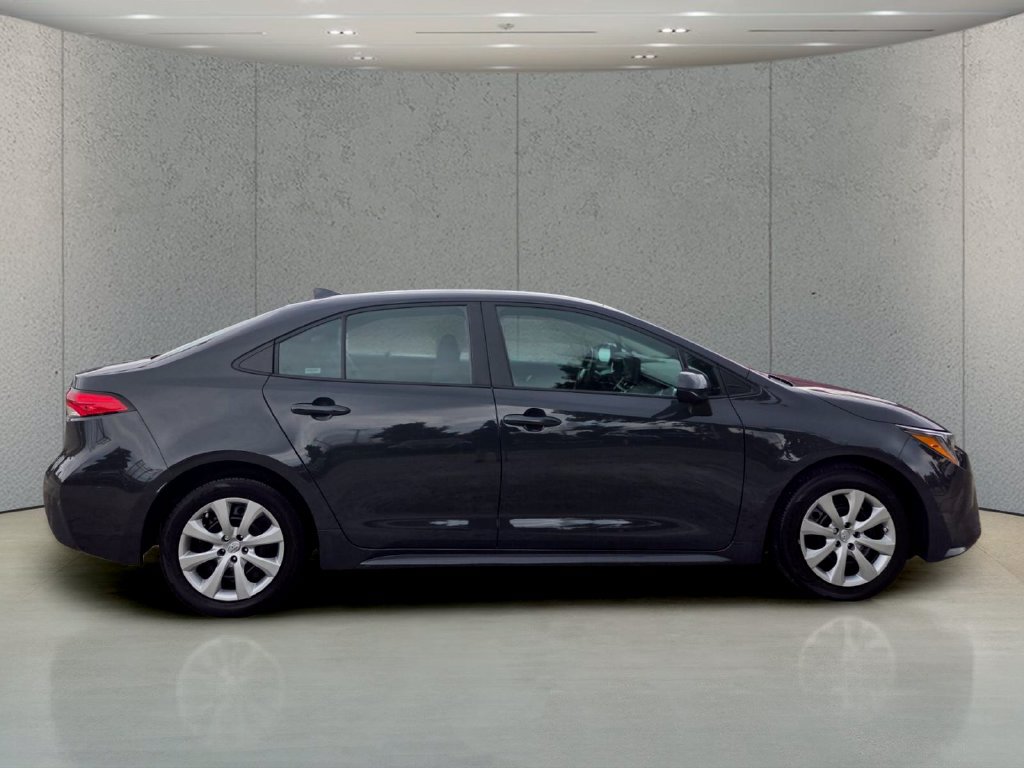 Used 2025 Toyota Corolla LE FWD image 6