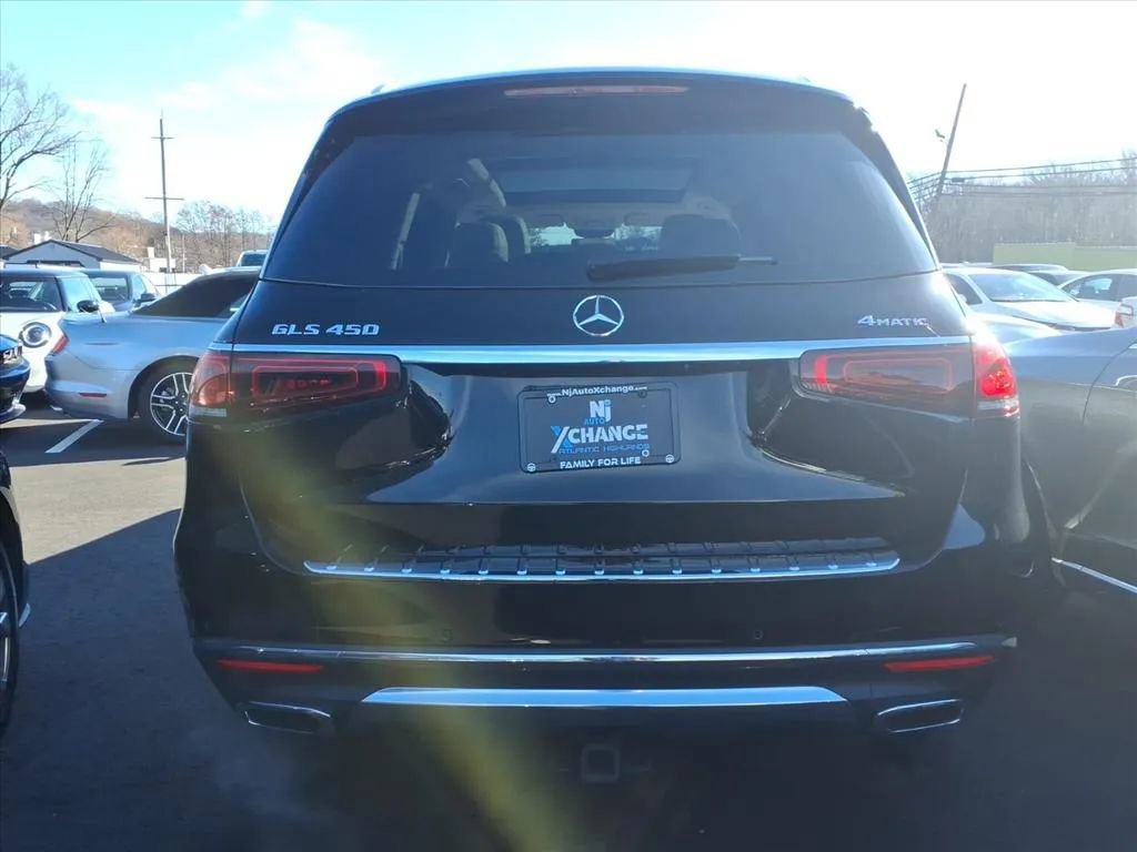 Used 2022 Mercedes-Benz GLS 450 4MATIC image 4