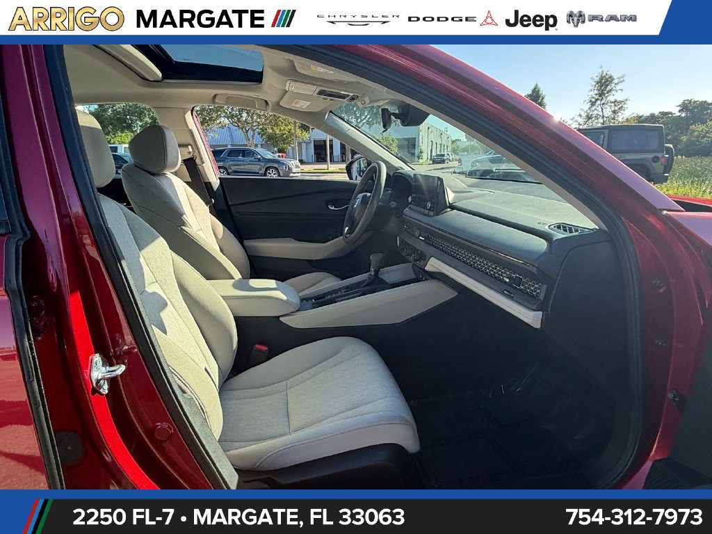 Used 2025 Honda Accord SE image 16