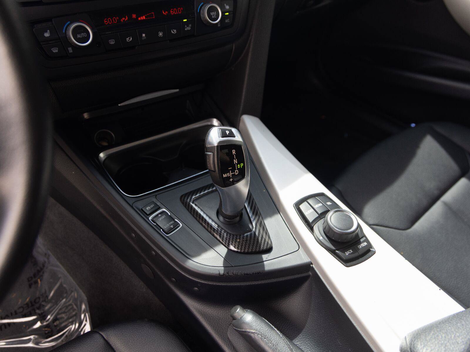 Used 2015 BMW 320i xDrive Sedan AWD/4WD image 22
