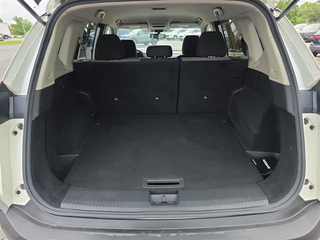 Used 2021 Nissan Rogue SV AWD/4WD image 26