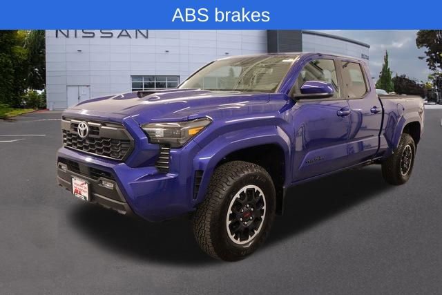 Used 2024 Toyota Tacoma TRD Sport AWD/4WD image 6