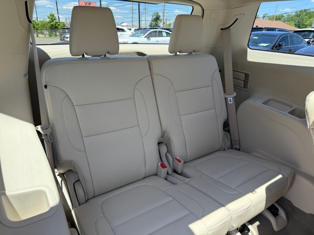 Used 2023 GMC Acadia Denali AWD/4WD image 29