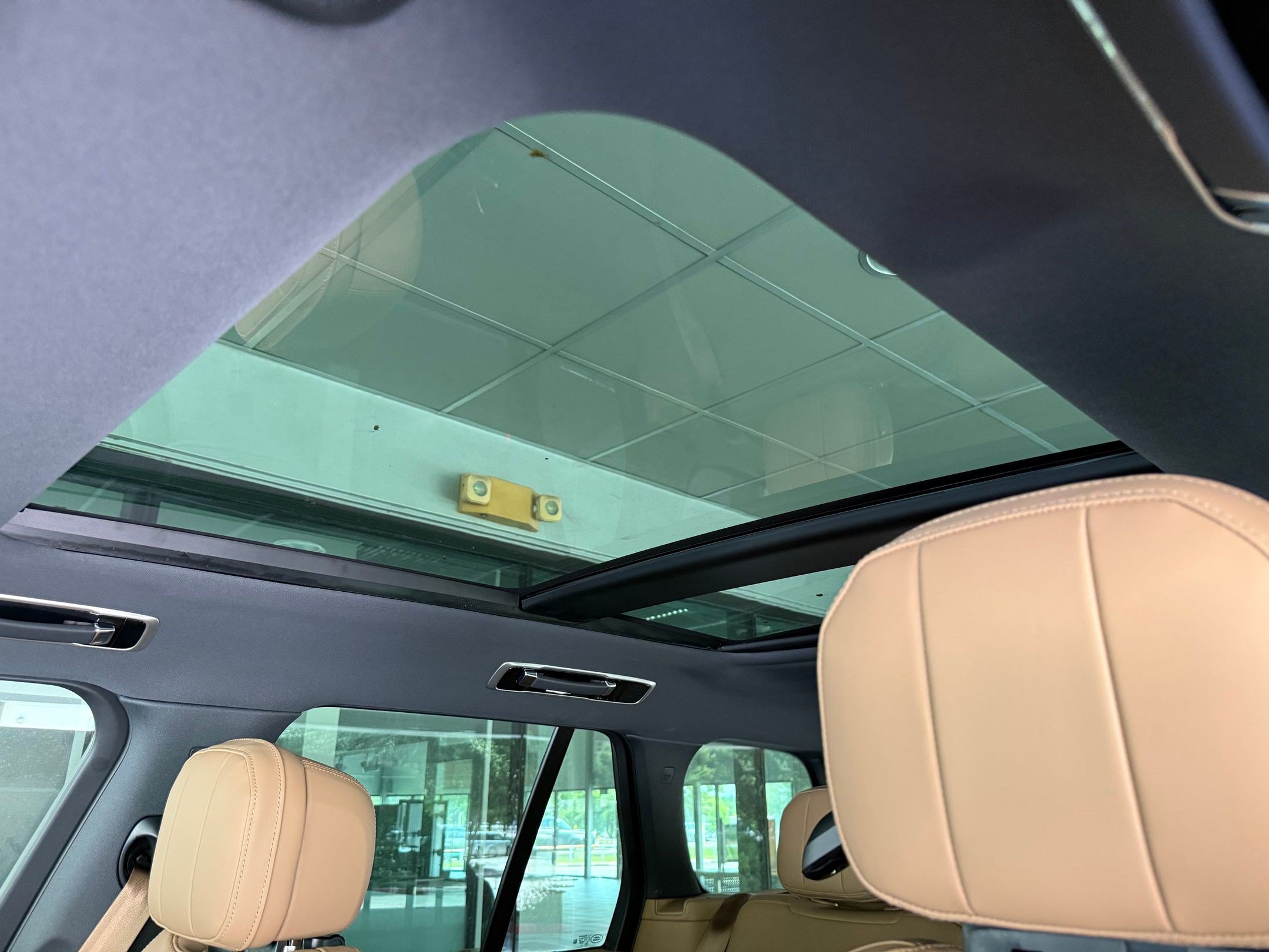 New 2026 Land Rover Range Rover SE AWD/4WD image 22