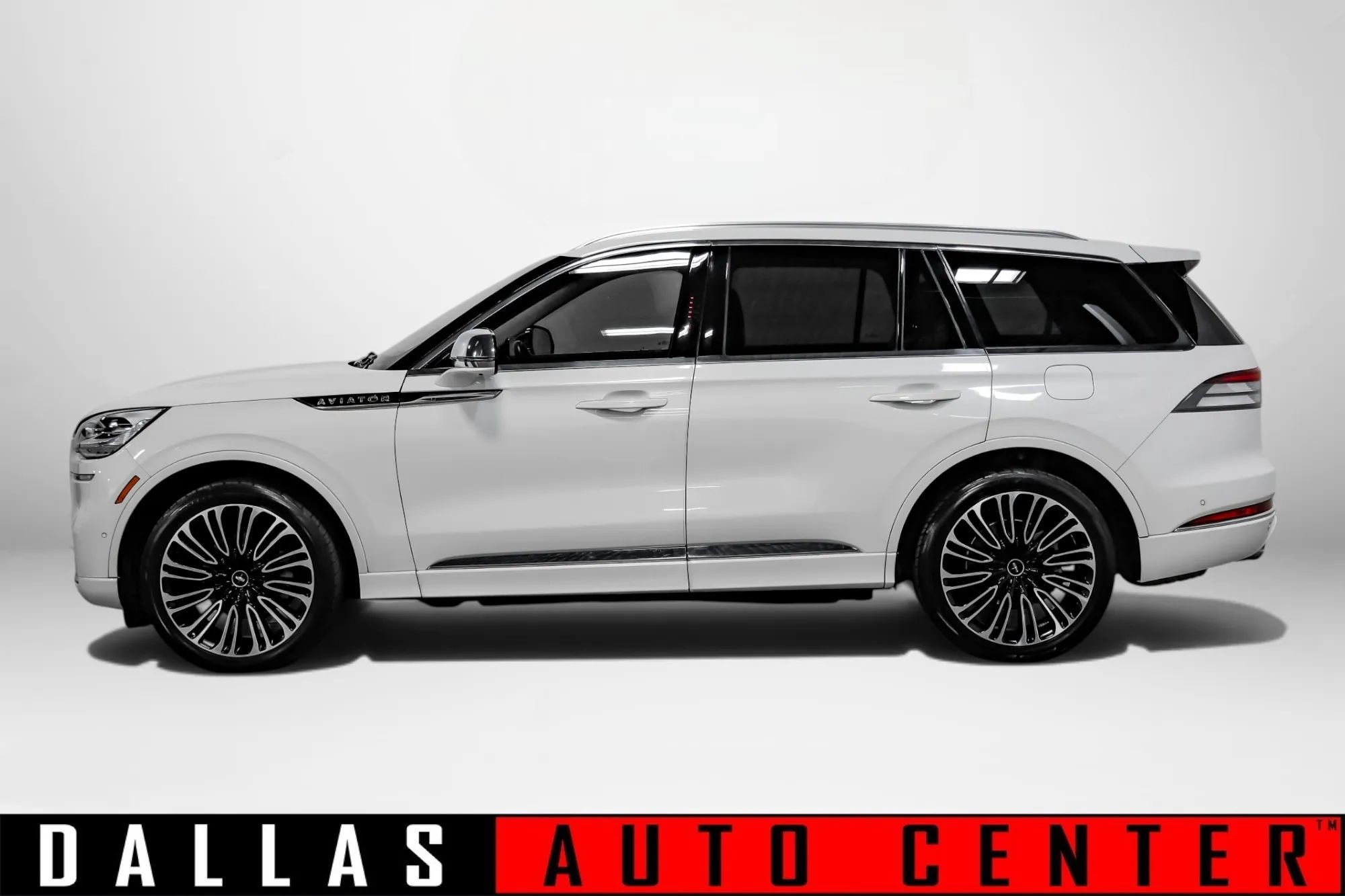 Used 2020 Lincoln Aviator Black Label w/ Dynamic Handling Package AWD/4WD image 8