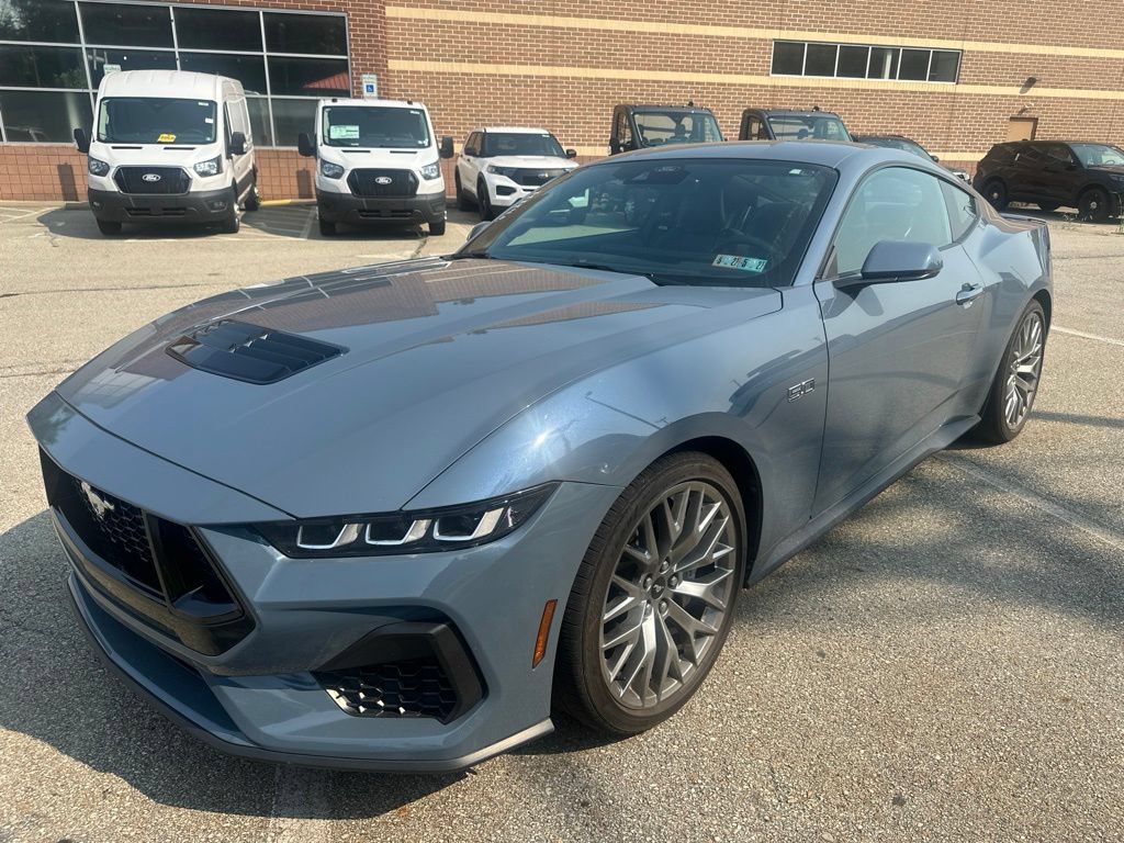 Used 2024 Ford Mustang GT Premium RWD image 2