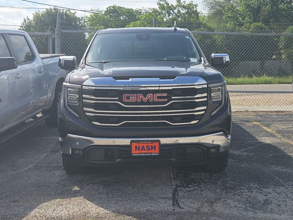 Used 2024 GMC Sierra 1500 SLT w/ SLT Premium Plus Package AWD/4WD image 5