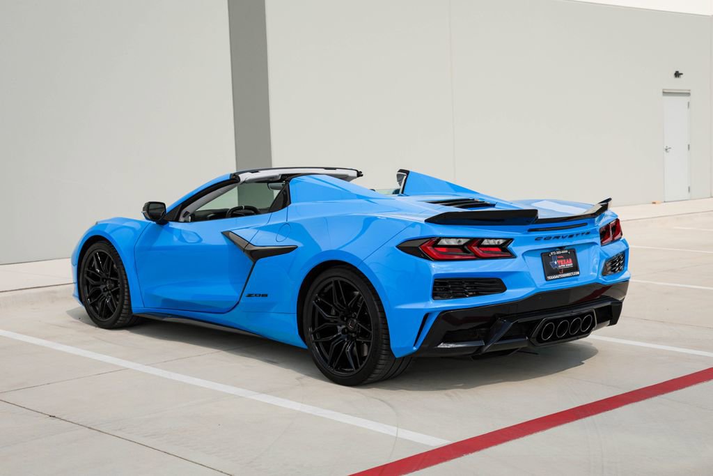 Used 2025 Chevrolet Corvette Z06 w/ Battery Protection Package RWD image 29
