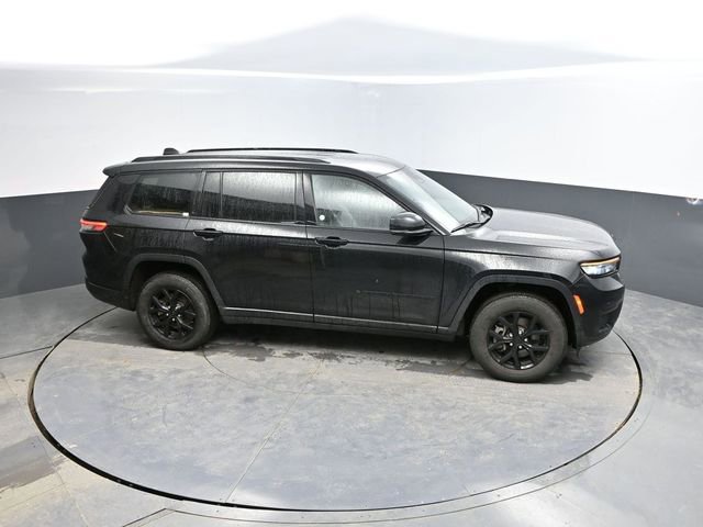 Used 2024 Jeep Grand Cherokee L Laredo image 47