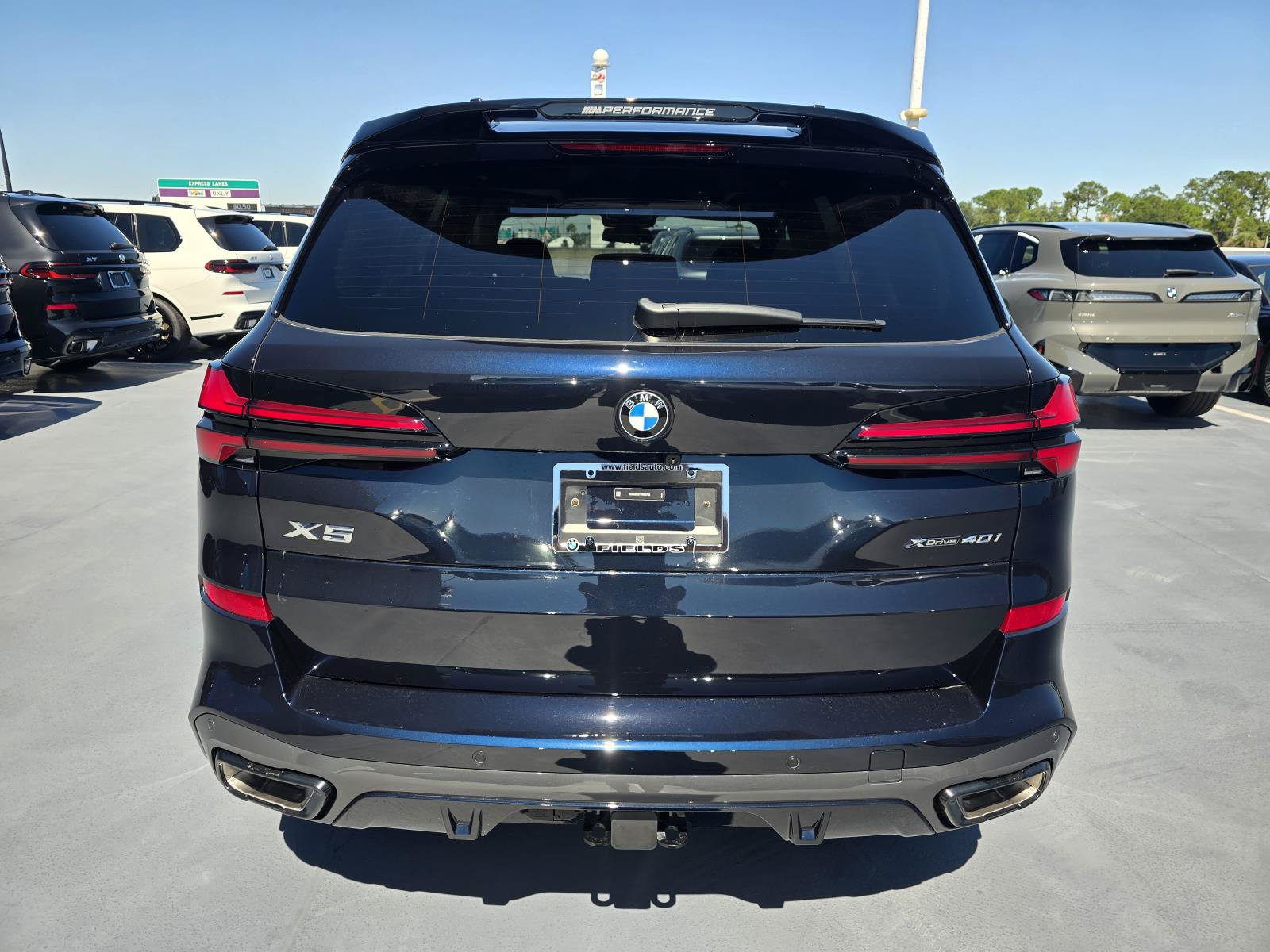 New 2026 BMW X5 xDrive40i w/ M Sport Package AWD/4WD image 3