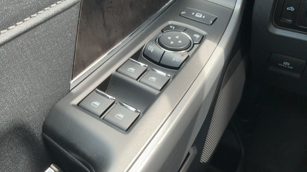 Used 2024 Ford F250 4x4 Crew Cab Super Duty image 14