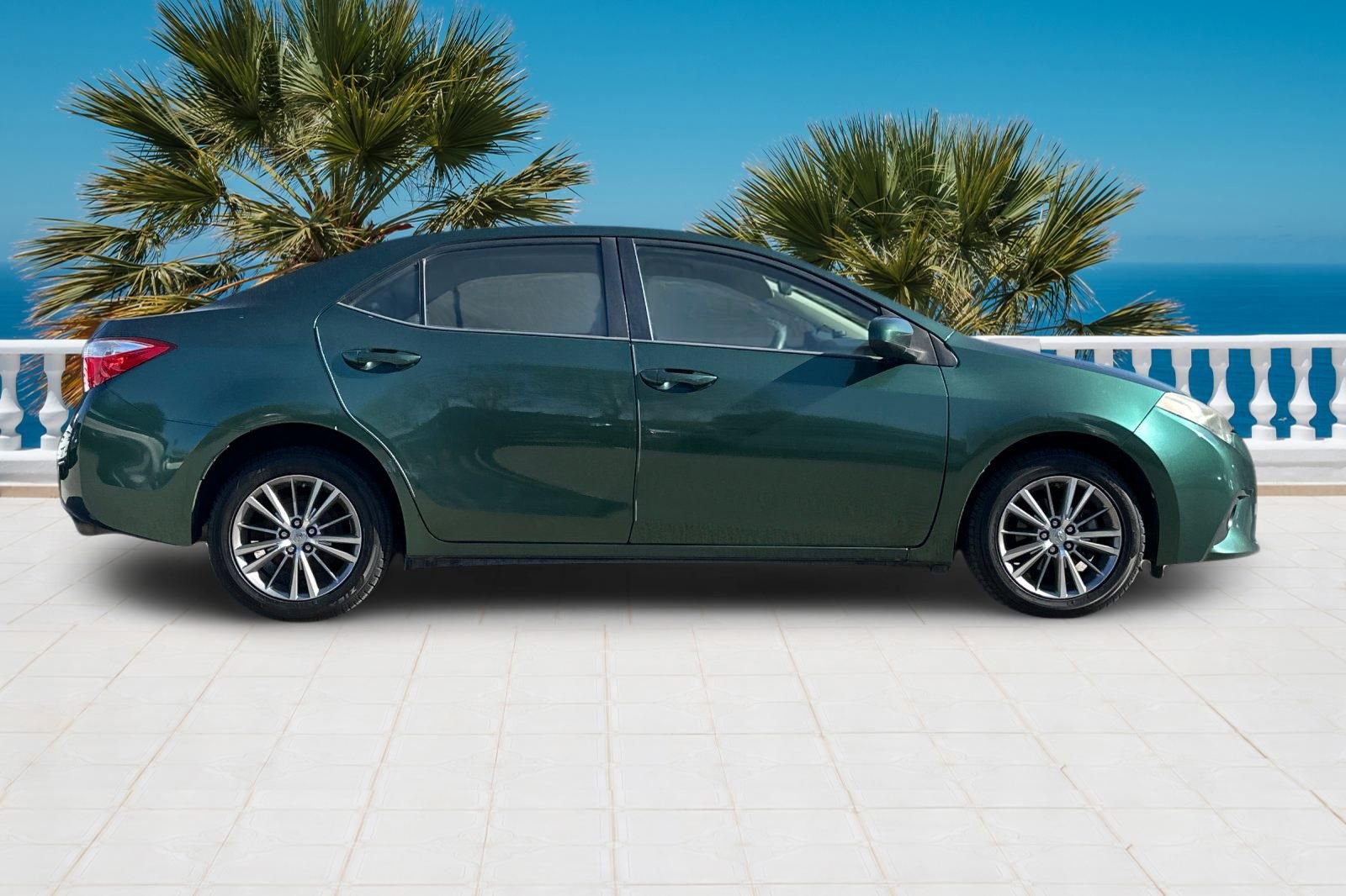 Used 2014 Toyota Corolla LE image 3