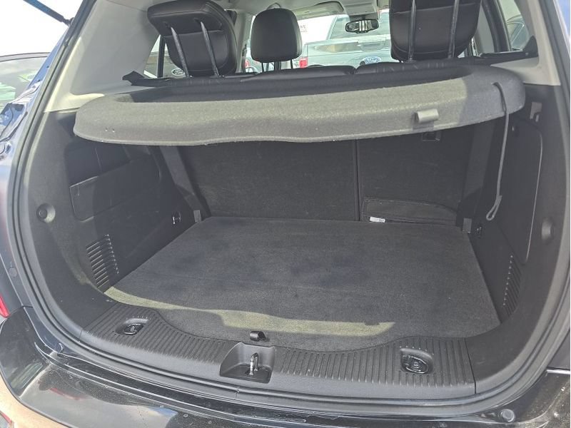 Used 2019 Chevrolet Trax LT w/ Redline Edition FWD image 10
