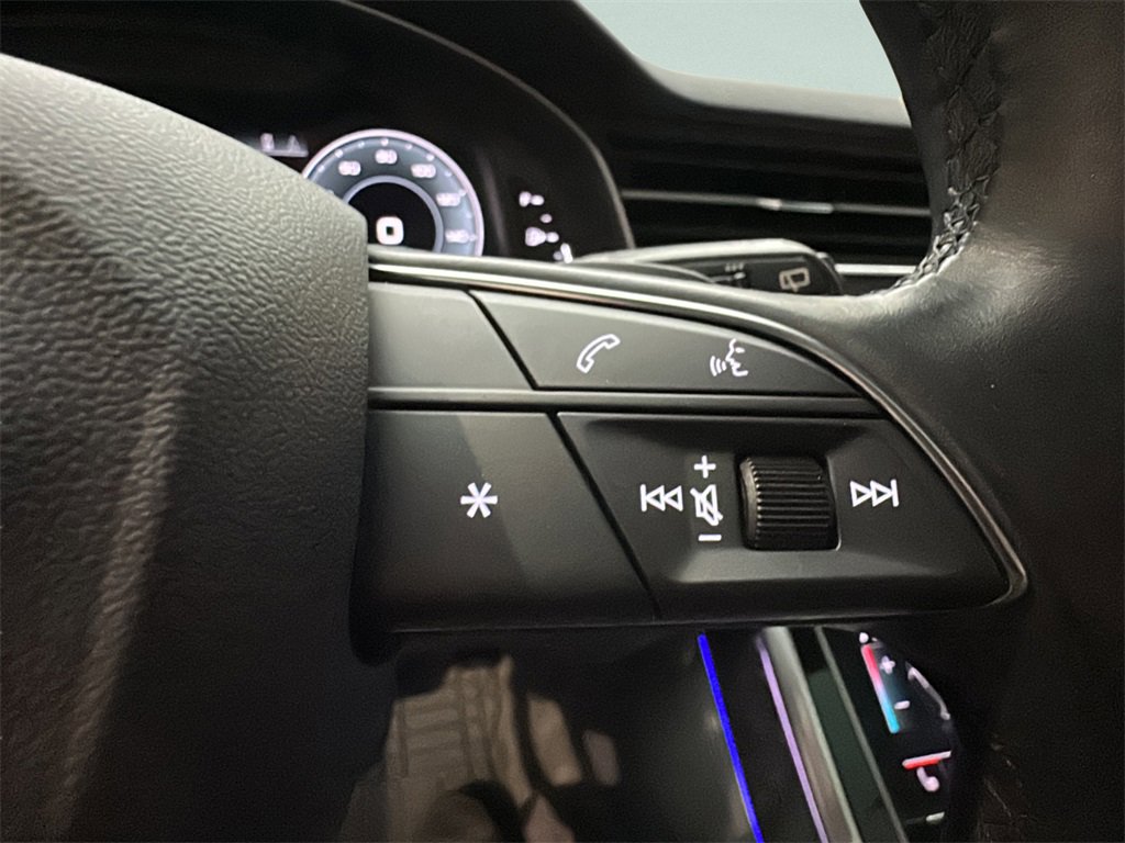 Used 2021 Audi Q7 3.0T Prestige image 18