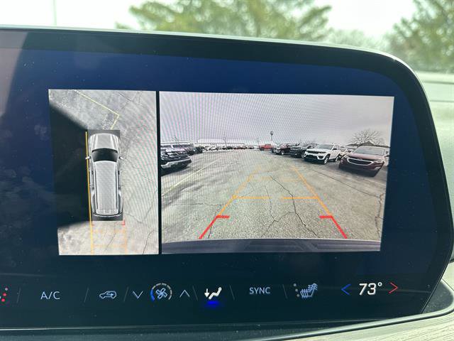 Used 2025 Chevrolet Suburban Z71 AWD/4WD image 22