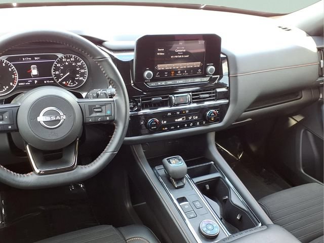 Used 2025 Nissan Pathfinder Rock Creek AWD/4WD image 5