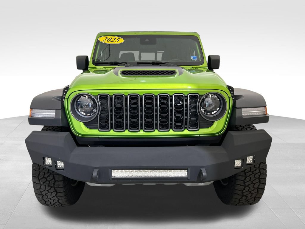 Used 2025 Jeep Gladiator Mojave w/ Convenience Group AWD/4WD image 10