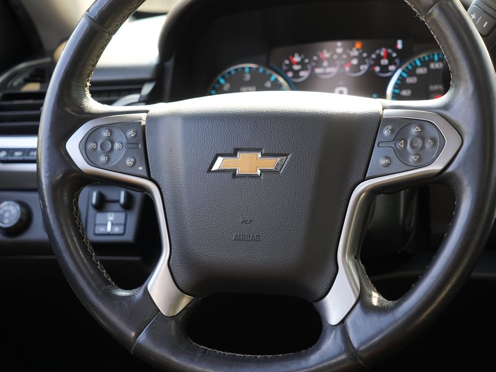 Used 2018 Chevrolet Suburban Premier AWD/4WD image 23