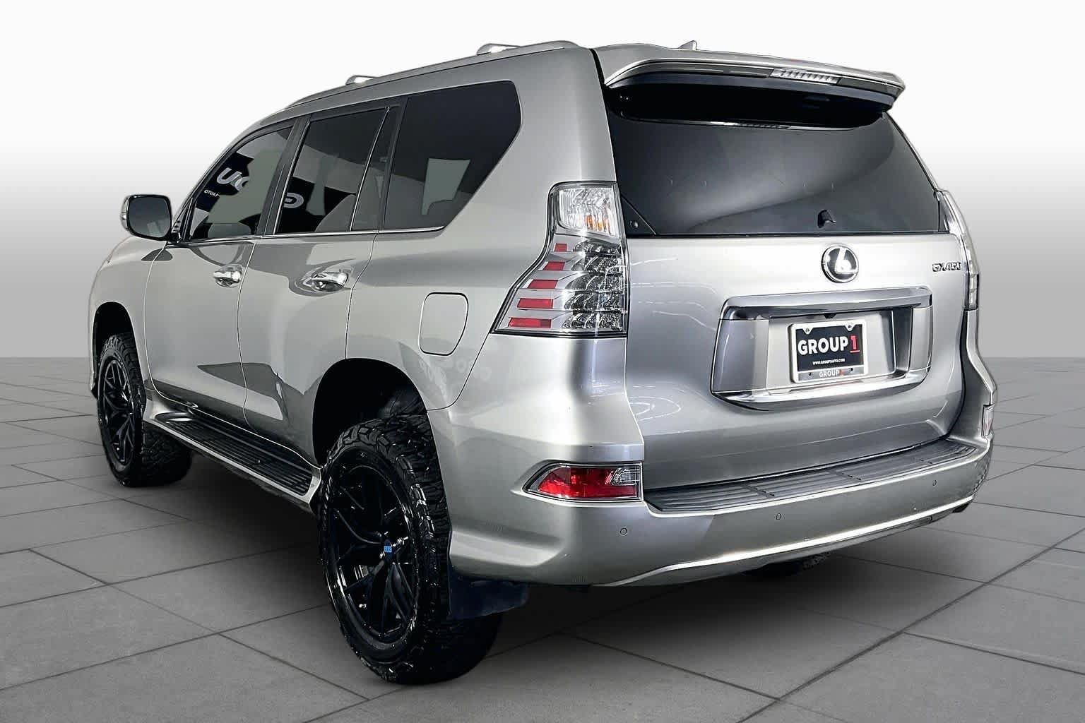 Used 2022 Lexus GX 460 Premium w/ Premium Package AWD/4WD image 11
