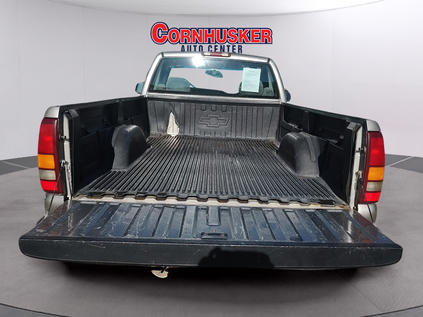 Used 2000 Chevrolet Silverado 1500 LS w/ Firm Ride Suspension Pkg AWD/4WD image 9