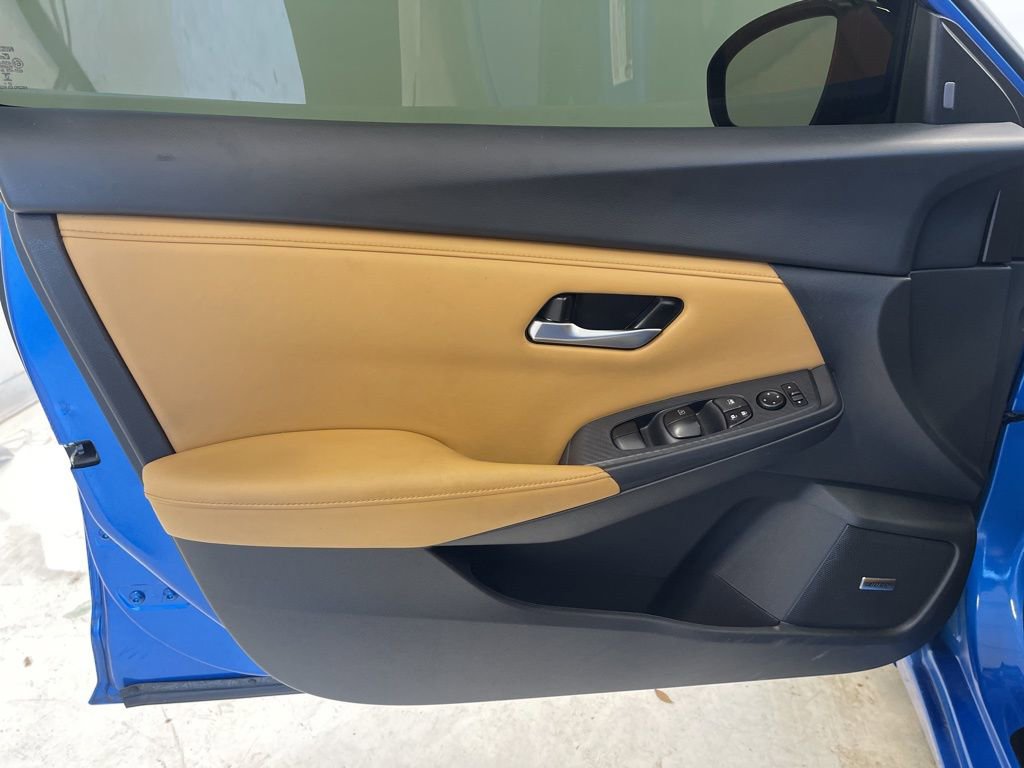 Used 2024 Nissan Sentra SV w/ SV Premium Package image 12