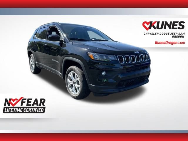 New 2025 Jeep Compass Latitude image 1