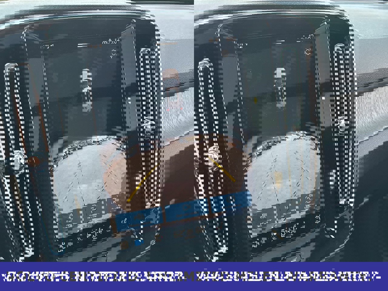 Certified 2025 Volvo XC40 B5 Core image 21