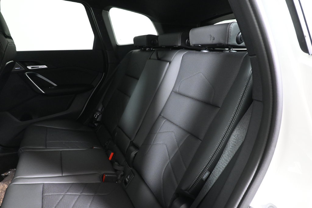 New 2027 BMW X1 xDrive28i AWD/4WD image 4