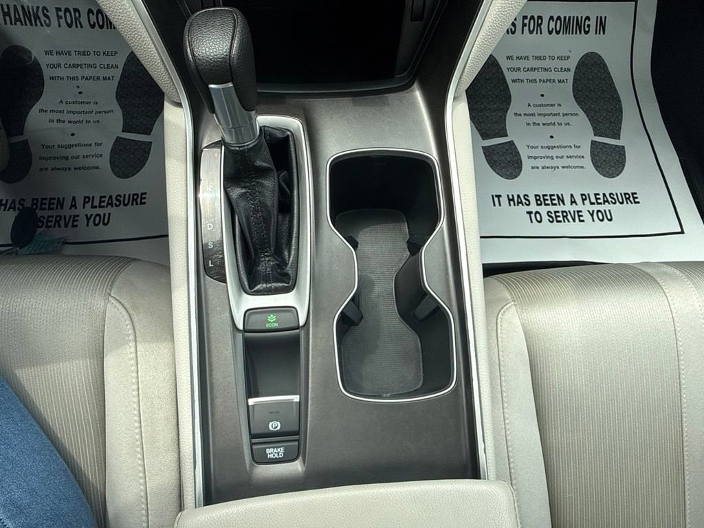 Used 2018 Honda Accord EX image 22