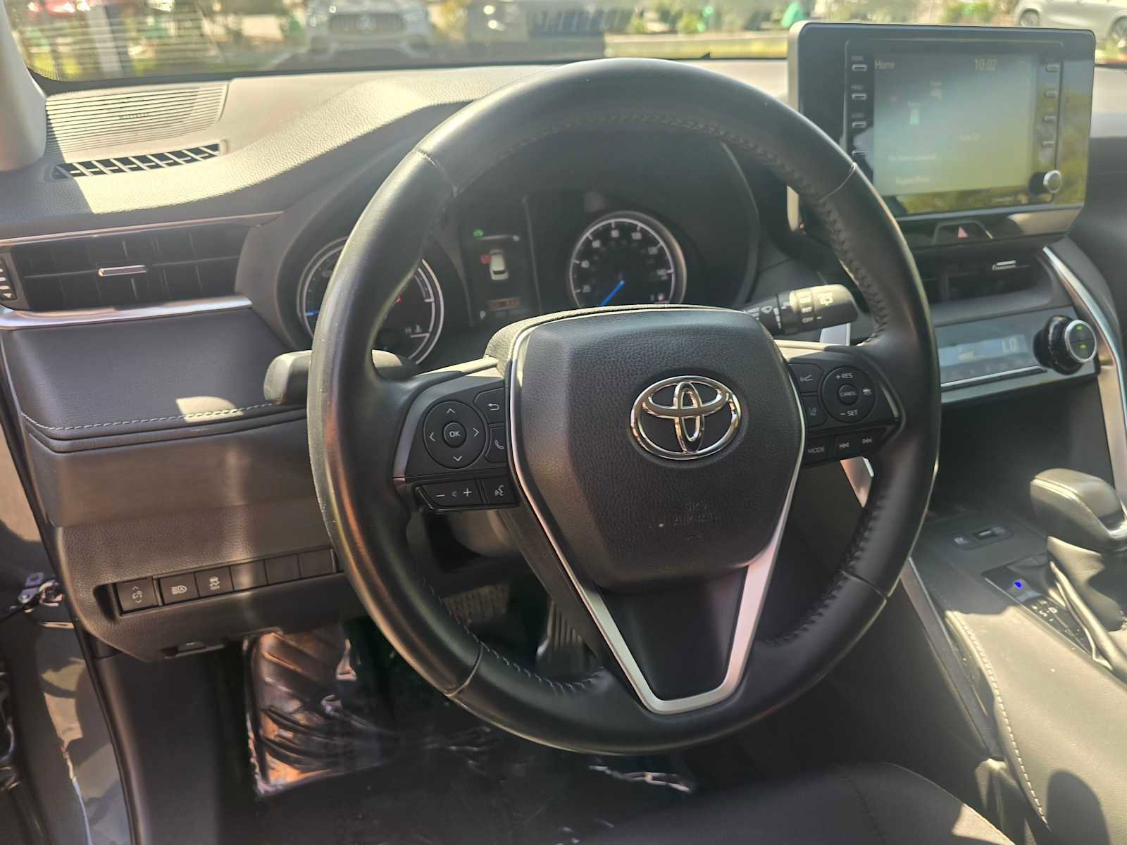 Used 2022 Toyota Venza LE AWD/4WD image 25