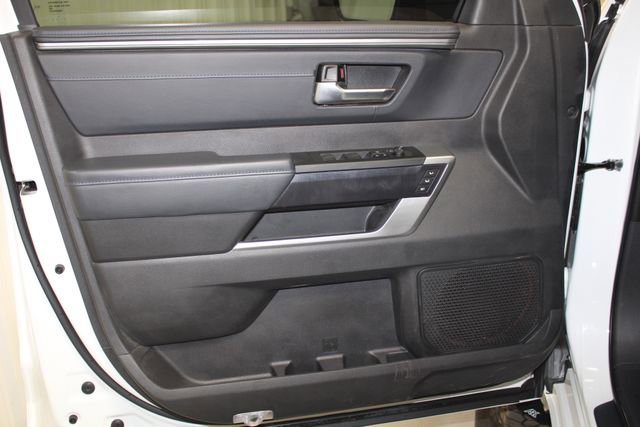 Used 2024 Toyota Tundra Platinum image 9
