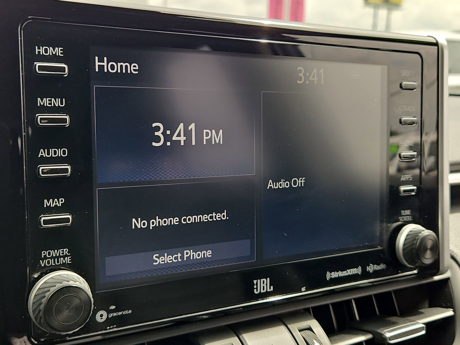 Used 2020 Toyota RAV4 XLE Premium AWD/4WD image 24