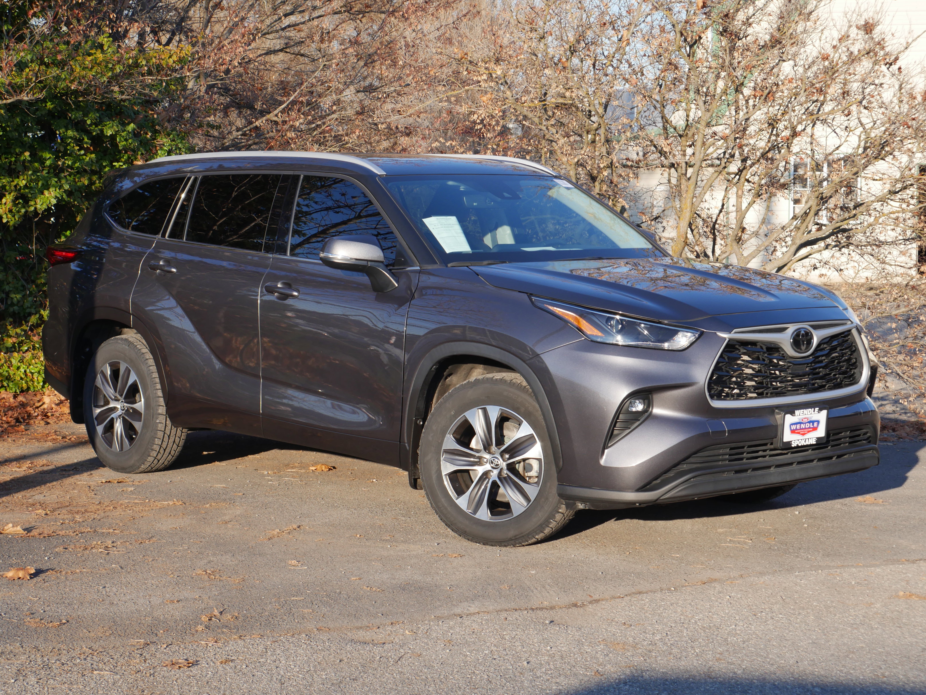 Used 2022 Toyota Highlander XLE image 34