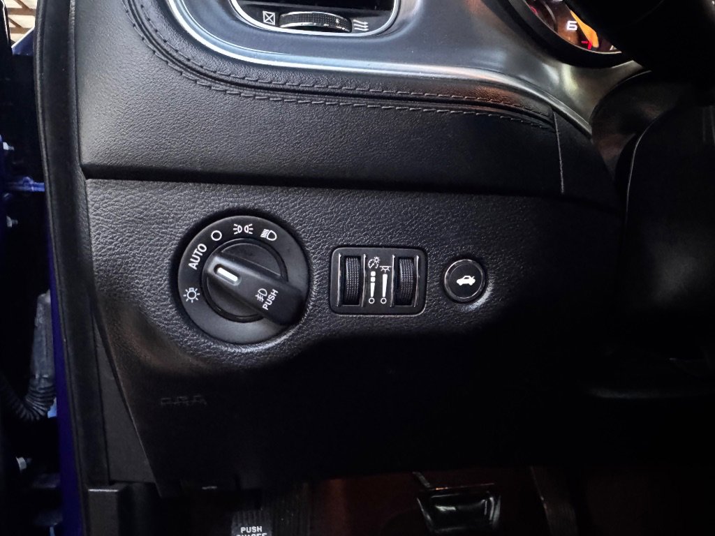 Used 2019 Dodge Charger Scat Pack w/ Technology Group image 32