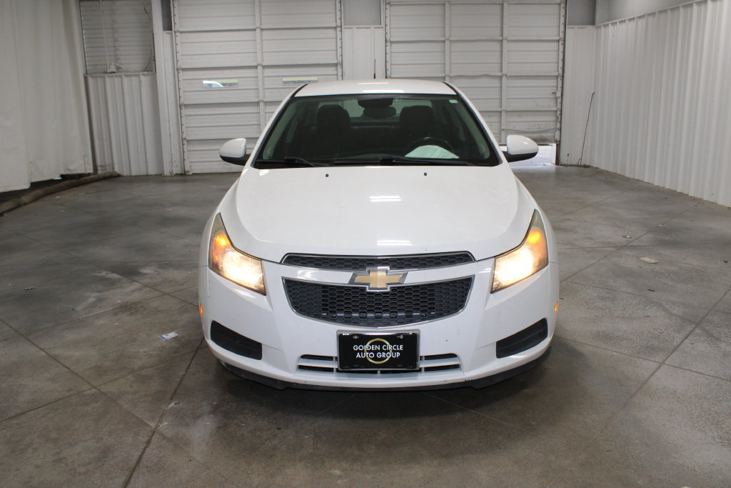 Used 2014 Chevrolet Cruze LT FWD image 3