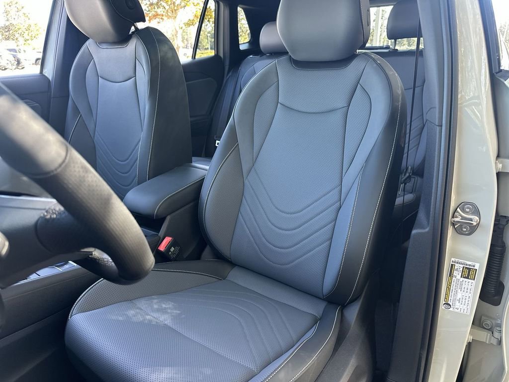 New 2026 Volkswagen Tiguan SE R-Line image 11